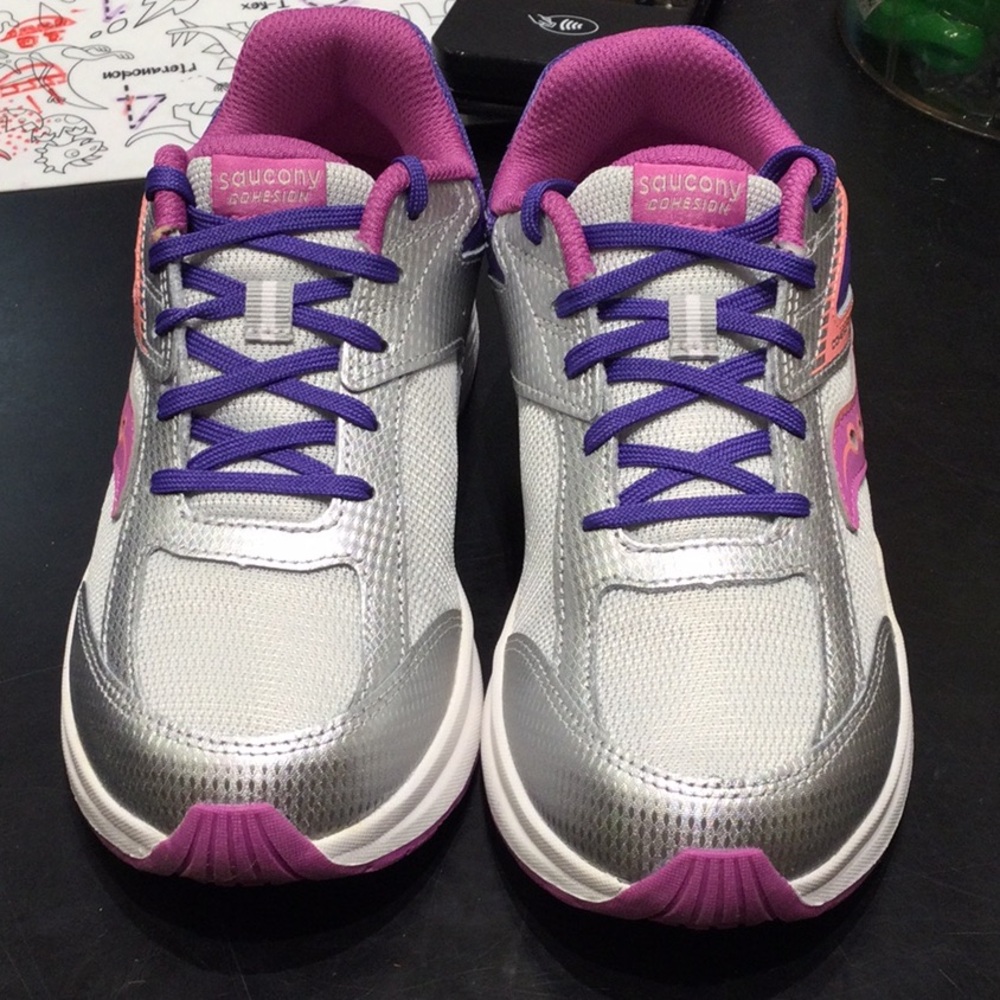 Saucony Cohesion purple, silver, and pink tie NWT NIB
